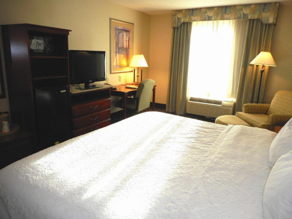 Room image 3