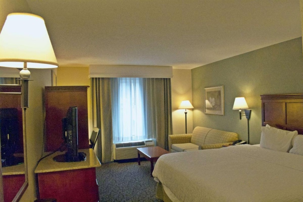 Room image 4